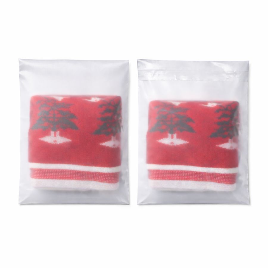 Frosted grip seal bags